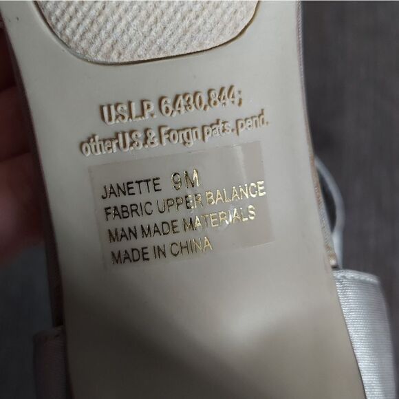 Vintage 90s Rampage Champagne Fabric Strappy Heels Size 9M - Picture 8 of 8